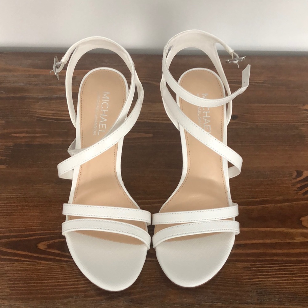 Michael Heidi white heel size 9